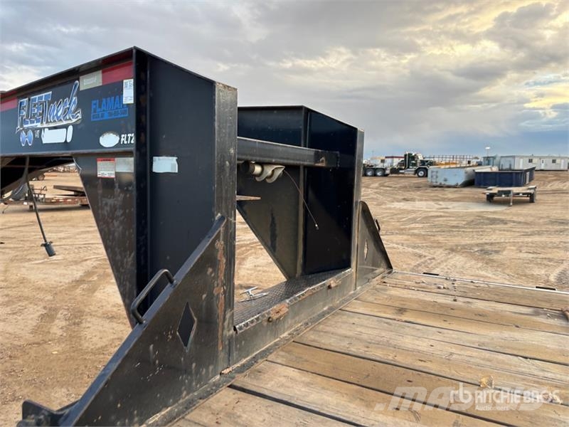 Diamond C 36 ft T/A Gooseneck Flatbed Trailer Flaksläp