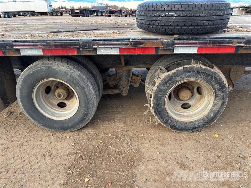 Diamond C 36 ft T/A Gooseneck Flatbed Trailer Flaksläp