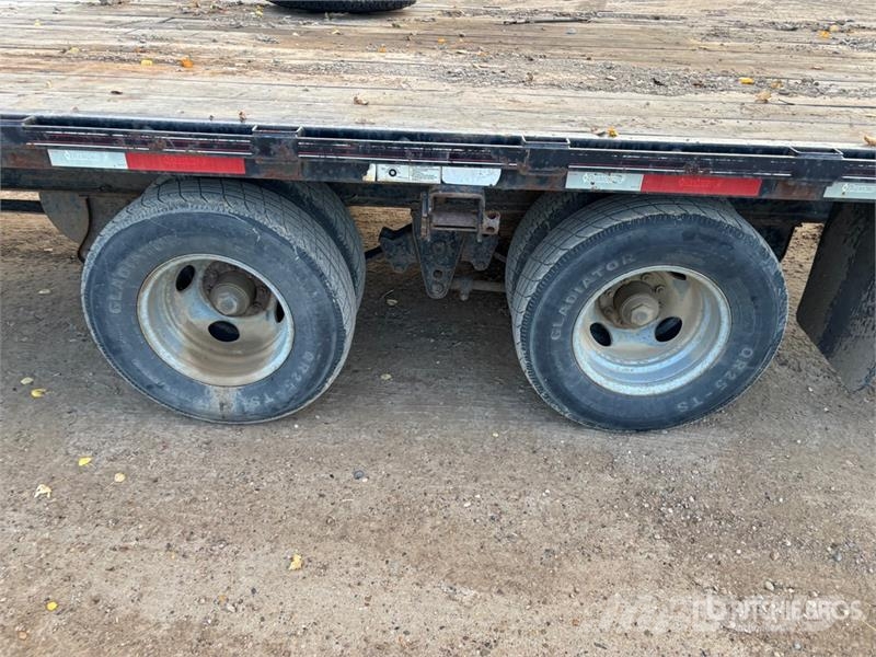 Diamond C 36 ft T/A Gooseneck Flatbed Trailer Flaksläp