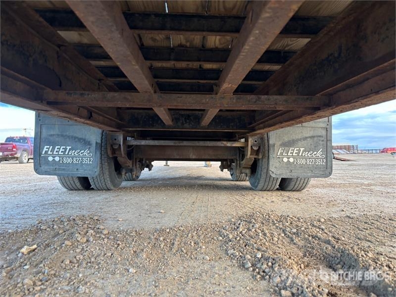 Diamond C 36 ft T/A Gooseneck Flatbed Trailer Flaksläp