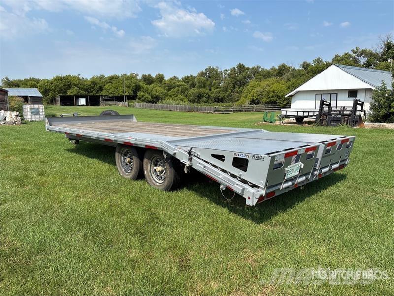 Diamond C 7000 lb 20 ft T/A Equipment Trailer Auto pārvadāšanas treileri