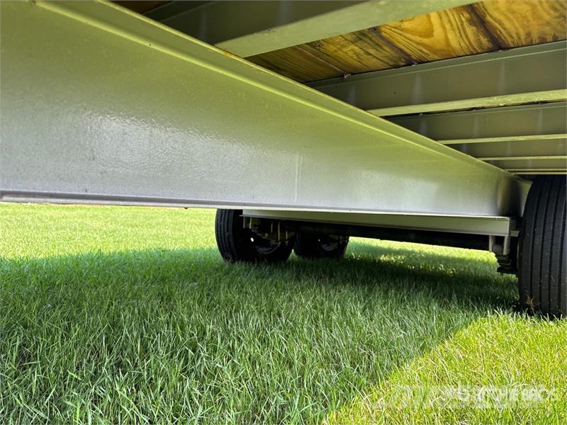 Diamond C 7000 lb 20 ft T/A Equipment Trailer Auto pārvadāšanas treileri