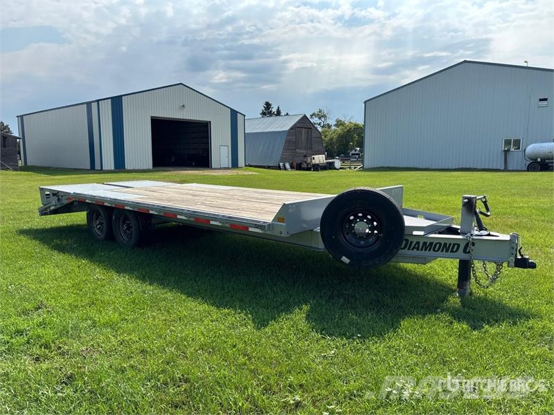 Diamond C 7000 lb 20 ft T/A Equipment Trailer Auto pārvadāšanas treileri