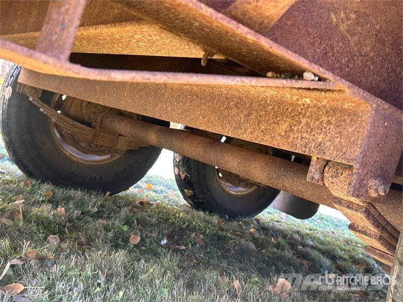 Diamond C Trailer 20 ft T/A Gooseneck Flatbed Trailer Причепи-платформи/бокове розвантаження