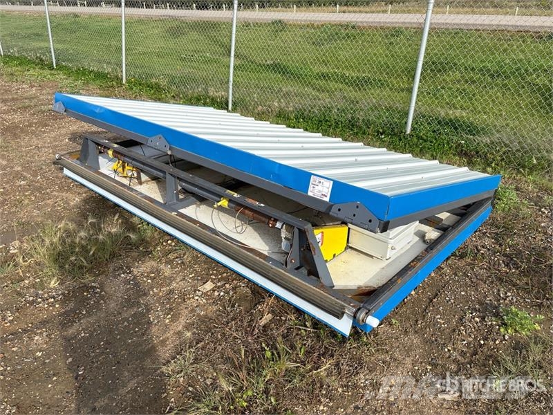 Diamond Doors Bi-Fold Garage Doors (Unused) 其他组件