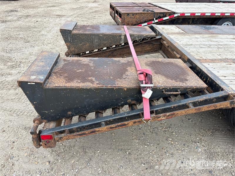 Diamond FLT210 30 ft T/A Gooseneck Equipment Trailer Autotransport-Anhänger