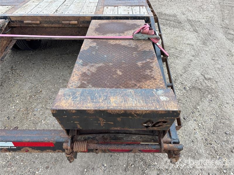 Diamond FLT210 30 ft T/A Gooseneck Equipment Trailer Autotransport-Anhänger