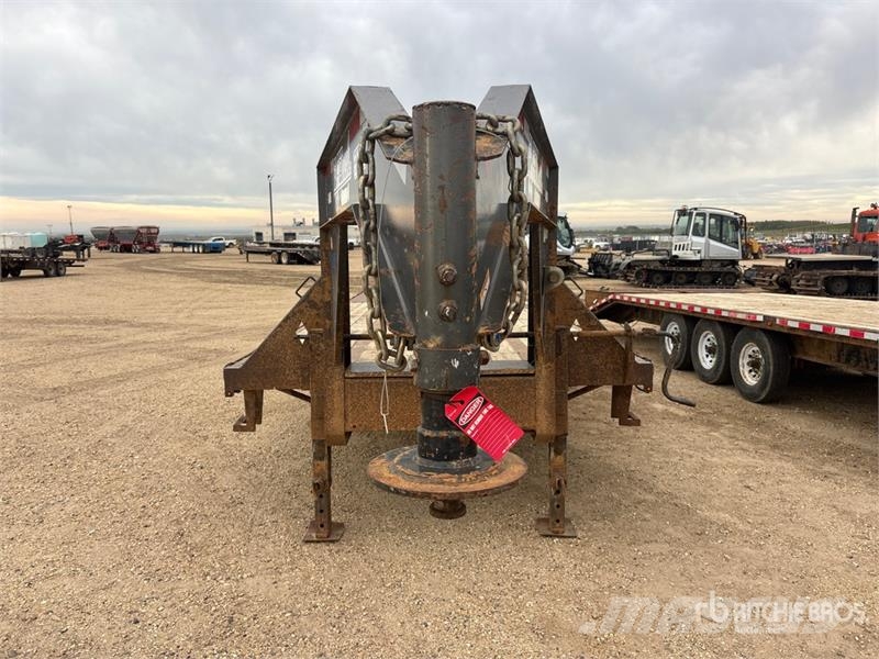 Diamond FLT210 30 ft T/A Gooseneck Equipment Trailer Autotransport-Anhänger