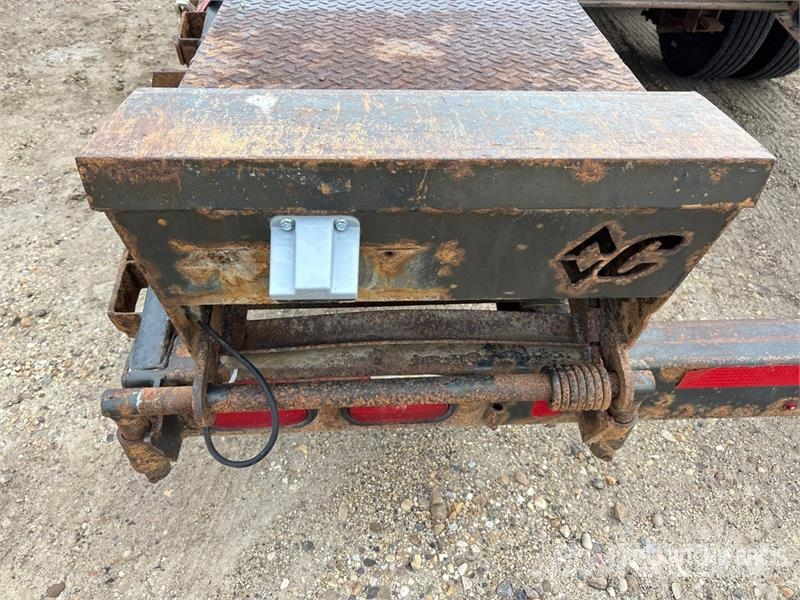Diamond FLT210 30 ft T/A Gooseneck Equipment Trailer Autotransport-Anhänger