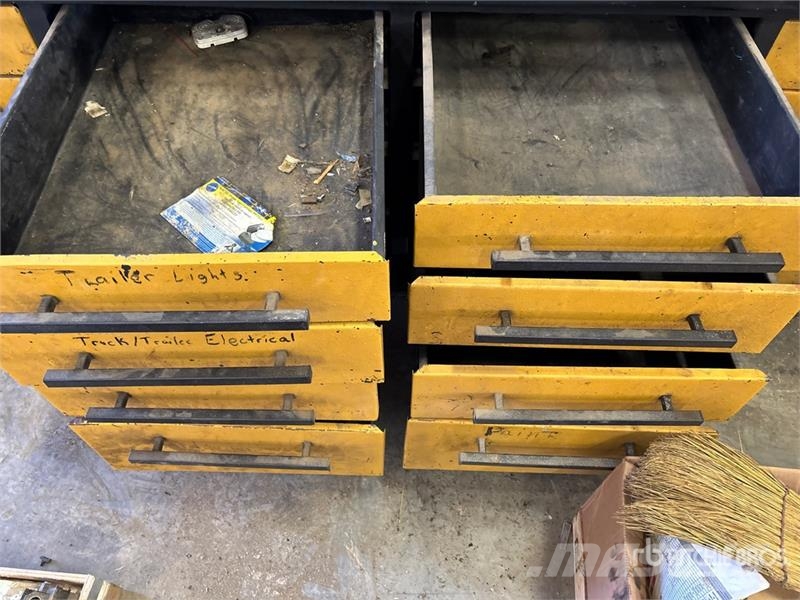 Diamond Industries 10 ft Workbench Kiti naudoti statybos komponentai