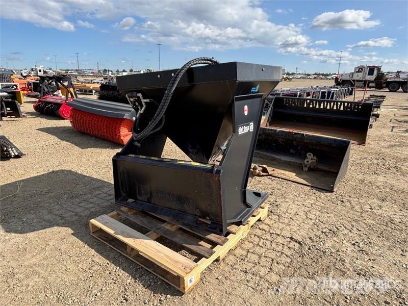Dirt Trax 4 ft x 3 ft Skid Steer Salt Spreader Drugi deli