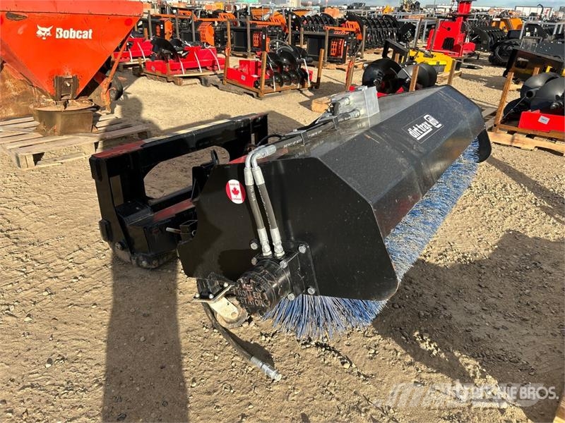 Dirt Trax 52 in Skid Steer Broom Щітки