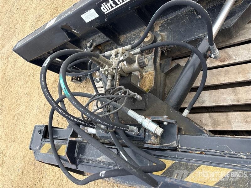  Dirt Trax 84 in Skid Steer Snow Blade Snežne daske i plugovi
