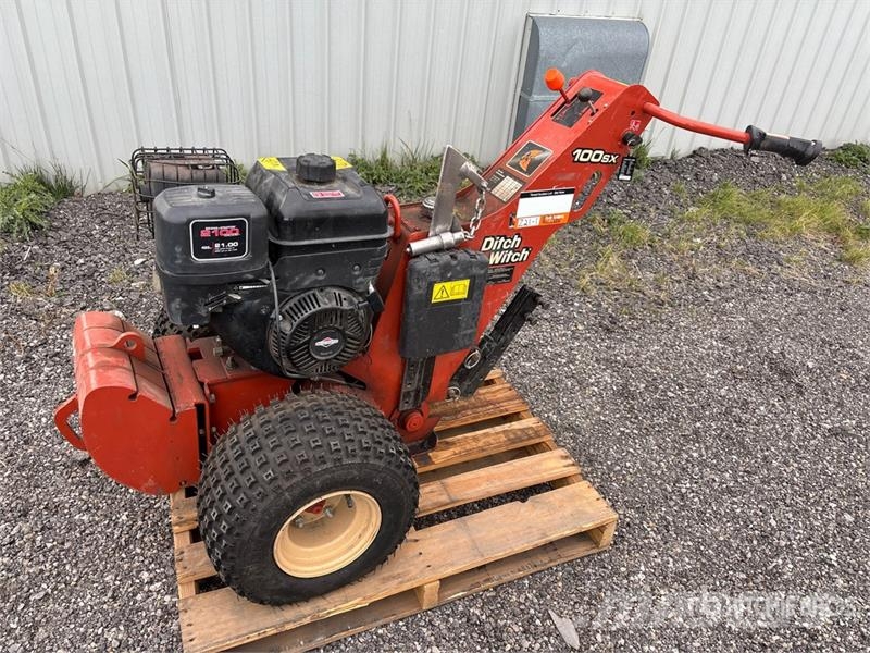 Ditch Witch 100SX Plugovi