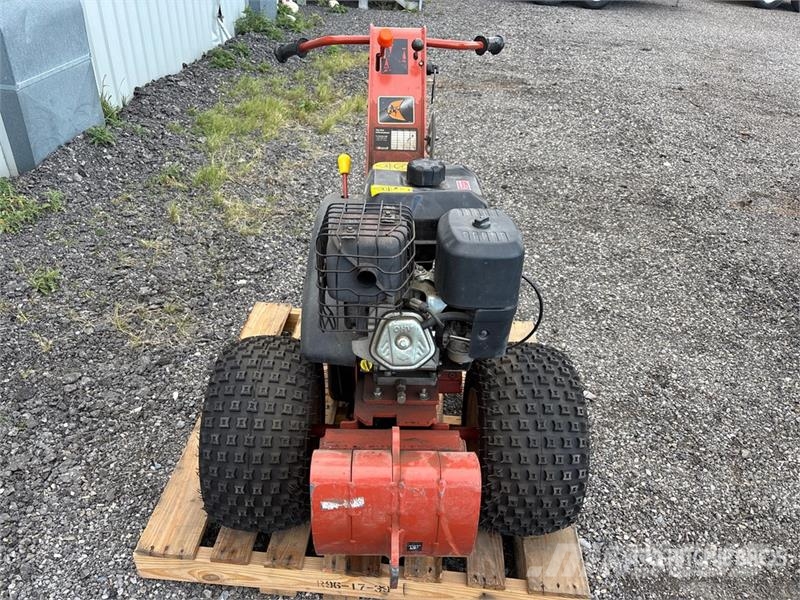 Ditch Witch 100SX Plugovi