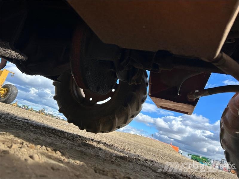 Ditch Witch 361DD 4x4 Trencher (Inoperable) Траншеекопатели