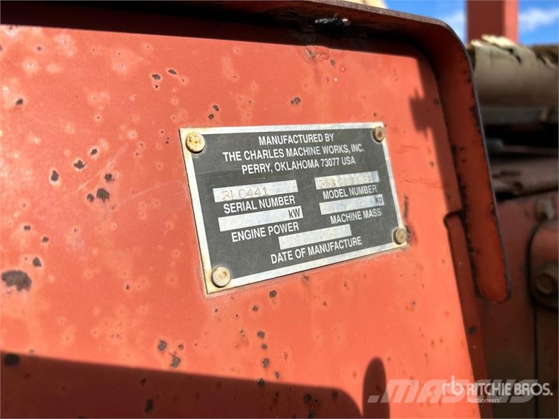 Ditch Witch 361DD 4x4 Trencher (Inoperable) Траншеекопатели