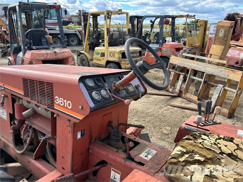 Ditch Witch 361DD 4x4 Trencher (Inoperable) Траншеекопатели