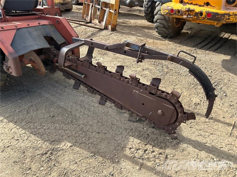 Ditch Witch 361DD 4x4 Trencher (Inoperable) Траншеекопатели