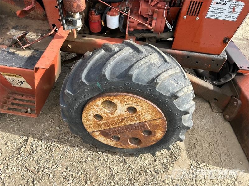 Ditch Witch 361DD 4x4 Trencher (Inoperable) Траншеекопатели