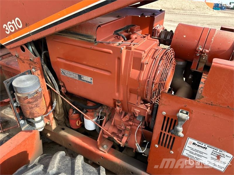 Ditch Witch 361DD 4x4 Trencher (Inoperable) Траншеекопатели