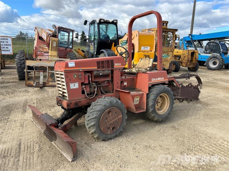 Ditch Witch 361DD 4x4 Trencher (Inoperable) Траншеекопатели