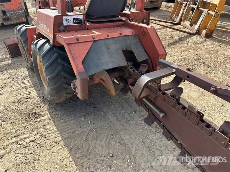 Ditch Witch 361DD 4x4 Trencher (Inoperable) Траншеекопатели