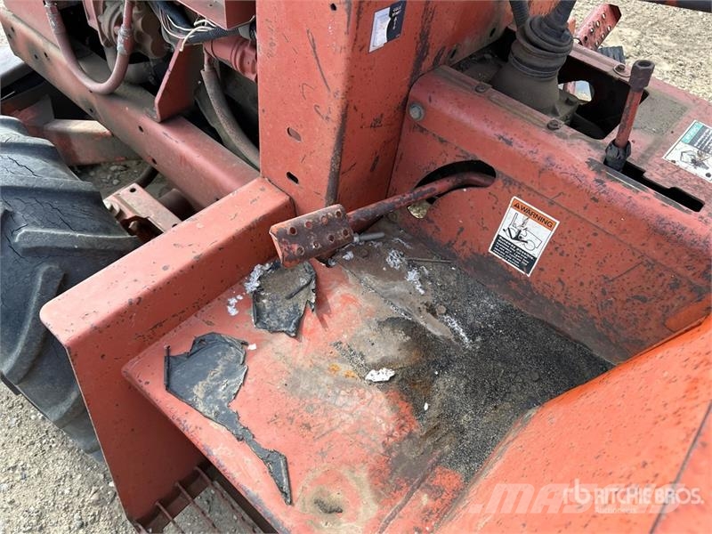Ditch Witch 361DD 4x4 Trencher (Inoperable) Траншеекопатели