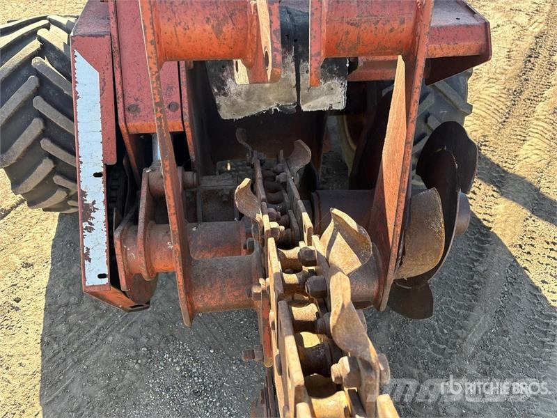 Ditch Witch 4010DD 4x4 Trencher Trenchers