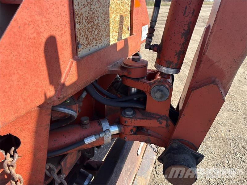 Ditch Witch 4010DD 4x4 Trencher Trenchers