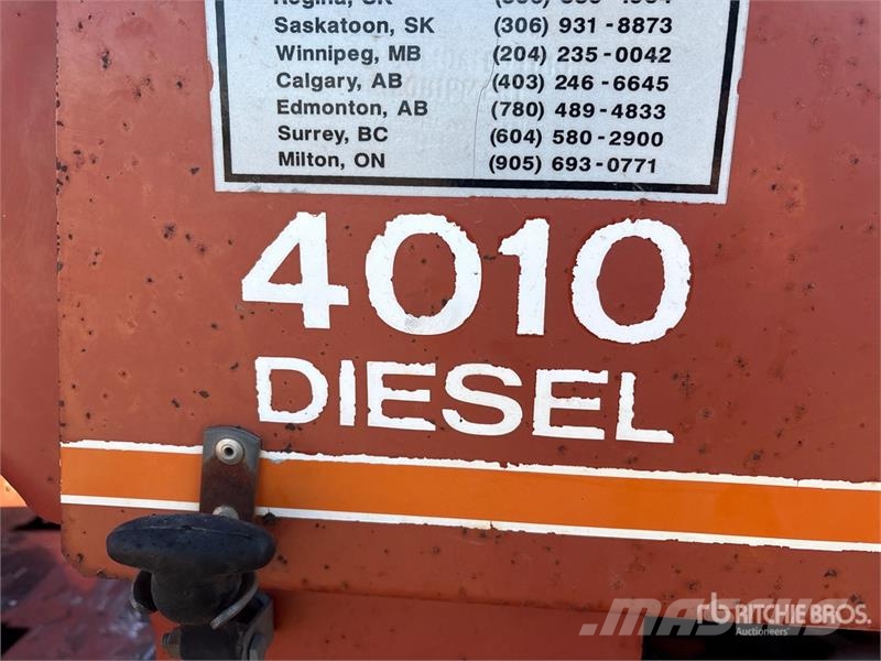 Ditch Witch 4010DD 4x4 Trencher Trenchers