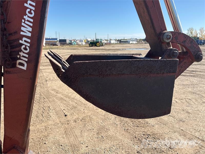 Ditch Witch 4010DD 4x4 Trencher Trenchers