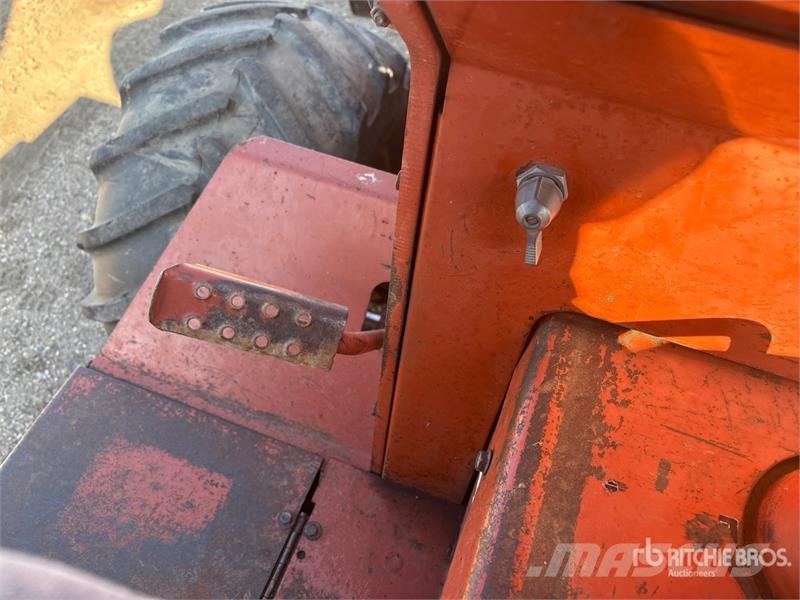 Ditch Witch 4010DD 4x4 Trencher Trenchers