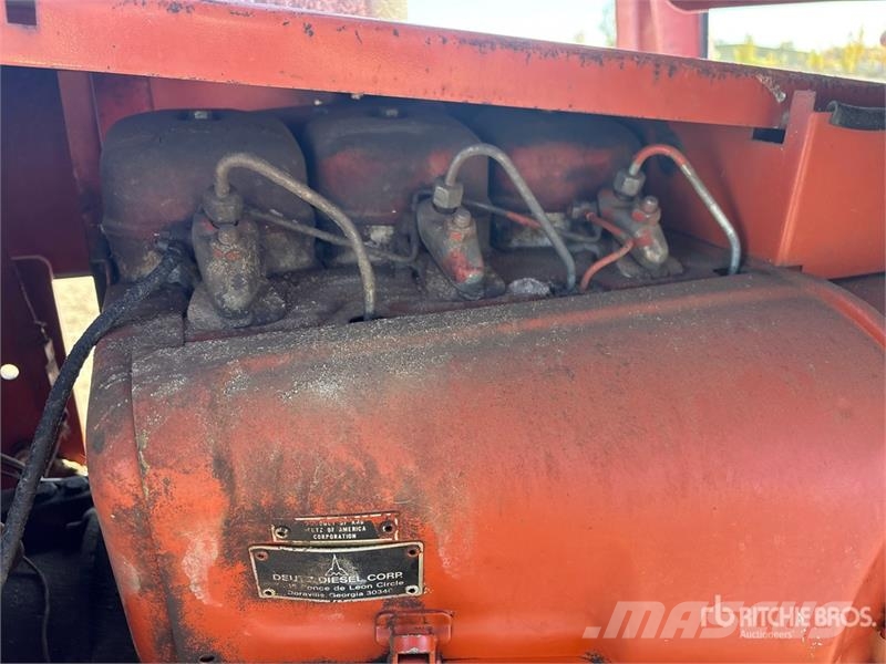 Ditch Witch 4010DD 4x4 Trencher Trenchers