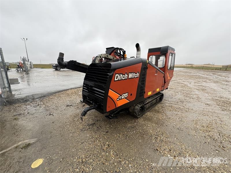 Ditch Witch JT25 水平掘削リグ