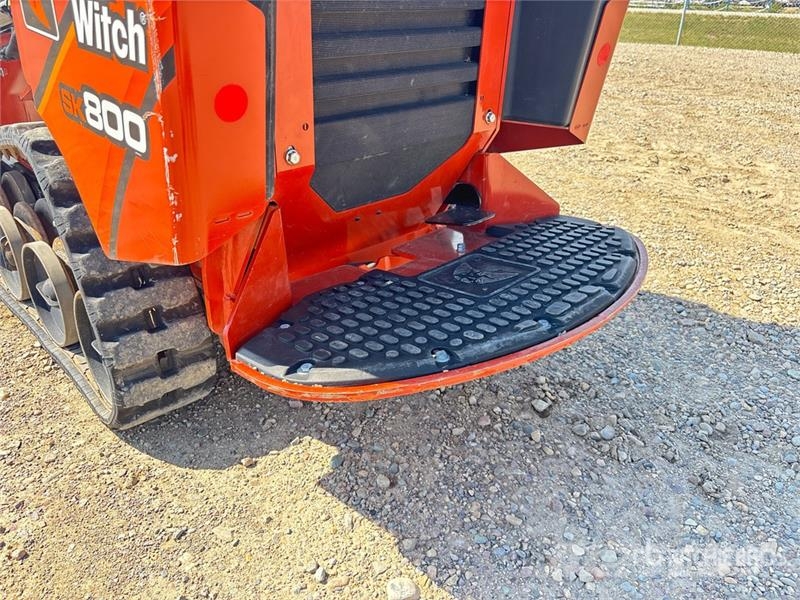 Ditch Witch SK800 Mini Compact Track Loader Kompaktlastare