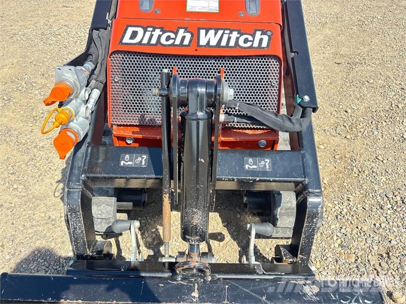 Ditch Witch SK800 Mini Compact Track Loader Kompaktlastare