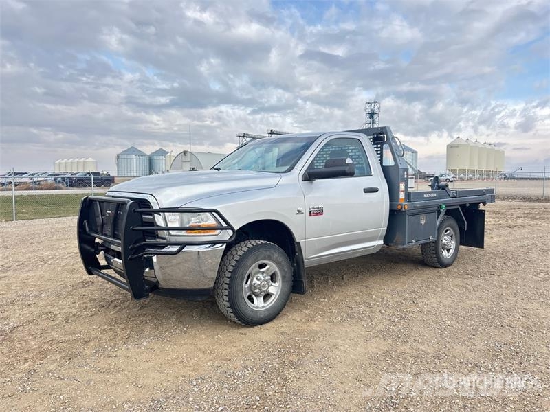 Dodge 2500 4x4 Flatbed Truck Flakbilar