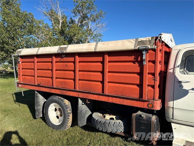 Dodge 500 4x2 Grain Truck (Inoperable) 农用/粮食运输车