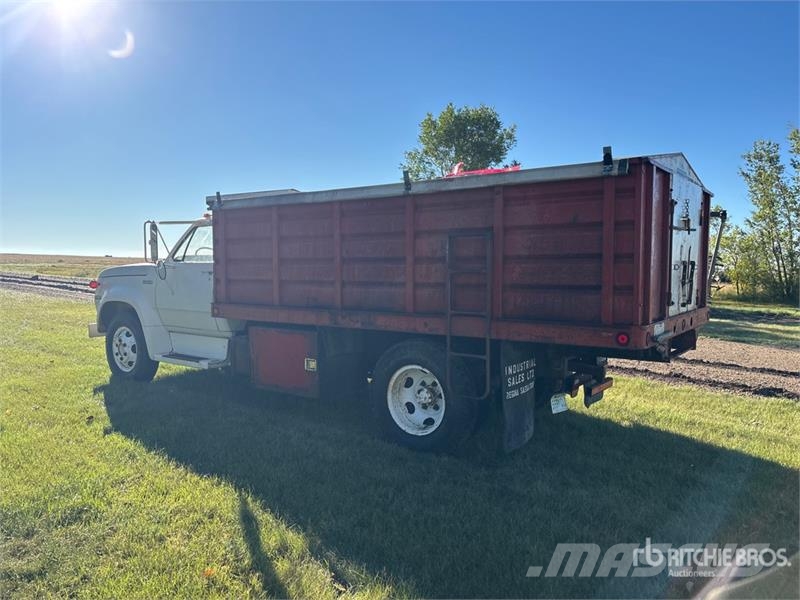 Dodge 500 4x2 Grain Truck (Inoperable) 农用/粮食运输车