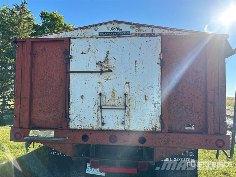 Dodge 500 4x2 Grain Truck (Inoperable) 农用/粮食运输车