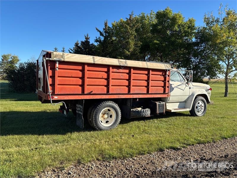 Dodge 500 4x2 Grain Truck (Inoperable) 农用/粮食运输车
