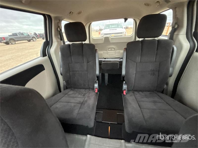 Dodge Caravan Minivan Biler