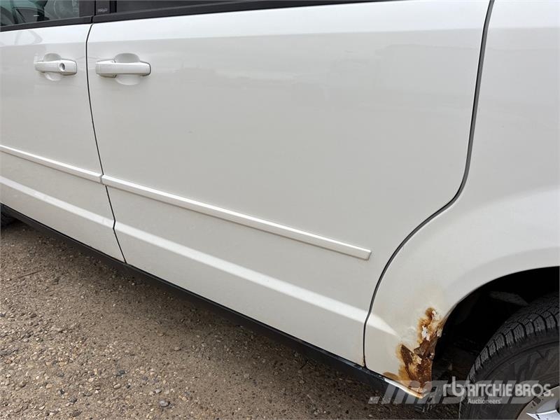 Dodge Caravan Minivan Biler