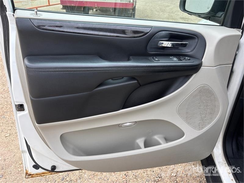 Dodge Caravan Minivan Biler