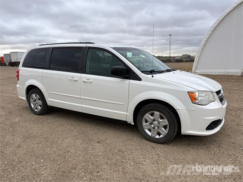 Dodge Caravan Minivan Biler