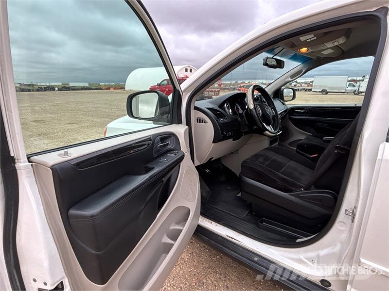 Dodge Caravan Minivan Biler