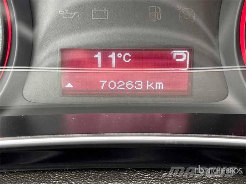Dodge Dart Voiture