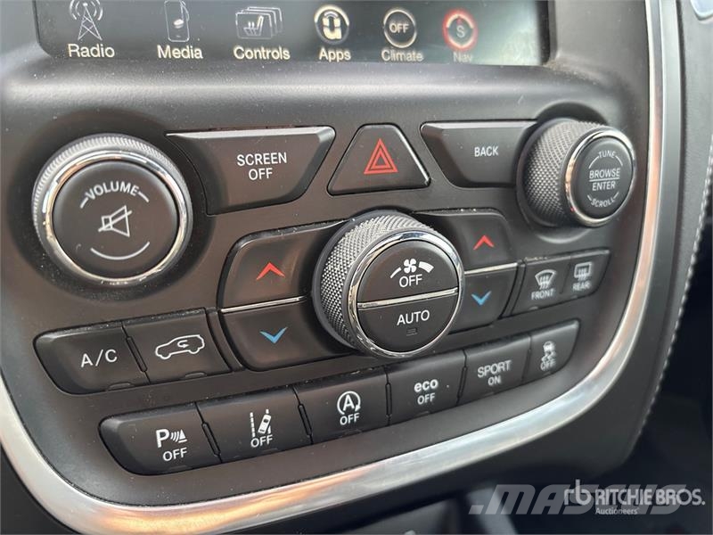 Dodge Durango Citadel AWD SUV Lengvieji automobiliai