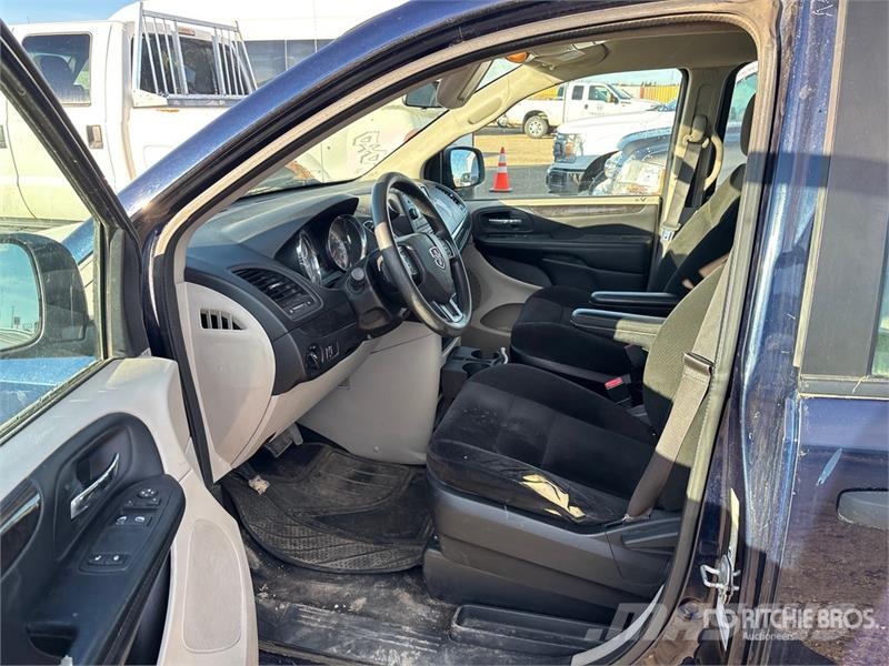 Dodge Grand Caravan Minivan Automobili
